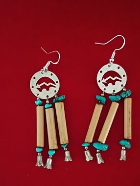 Native American Earrings  Silver Pllated Buffalo, Tulip And Turquoise Beads